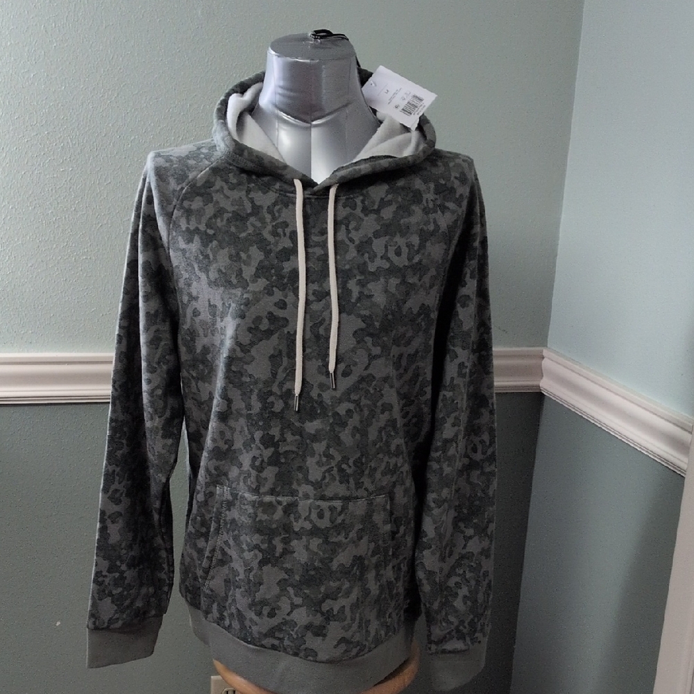 ZELOS Men's Gray and green Camouflage Hoodie.Size M fits size L also. Brand New.